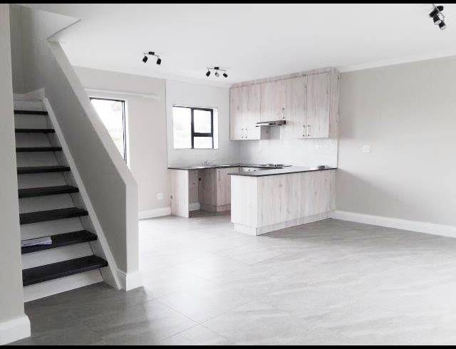 3 BEDROOM TOWNHOUSE RENTED IN WESTERING